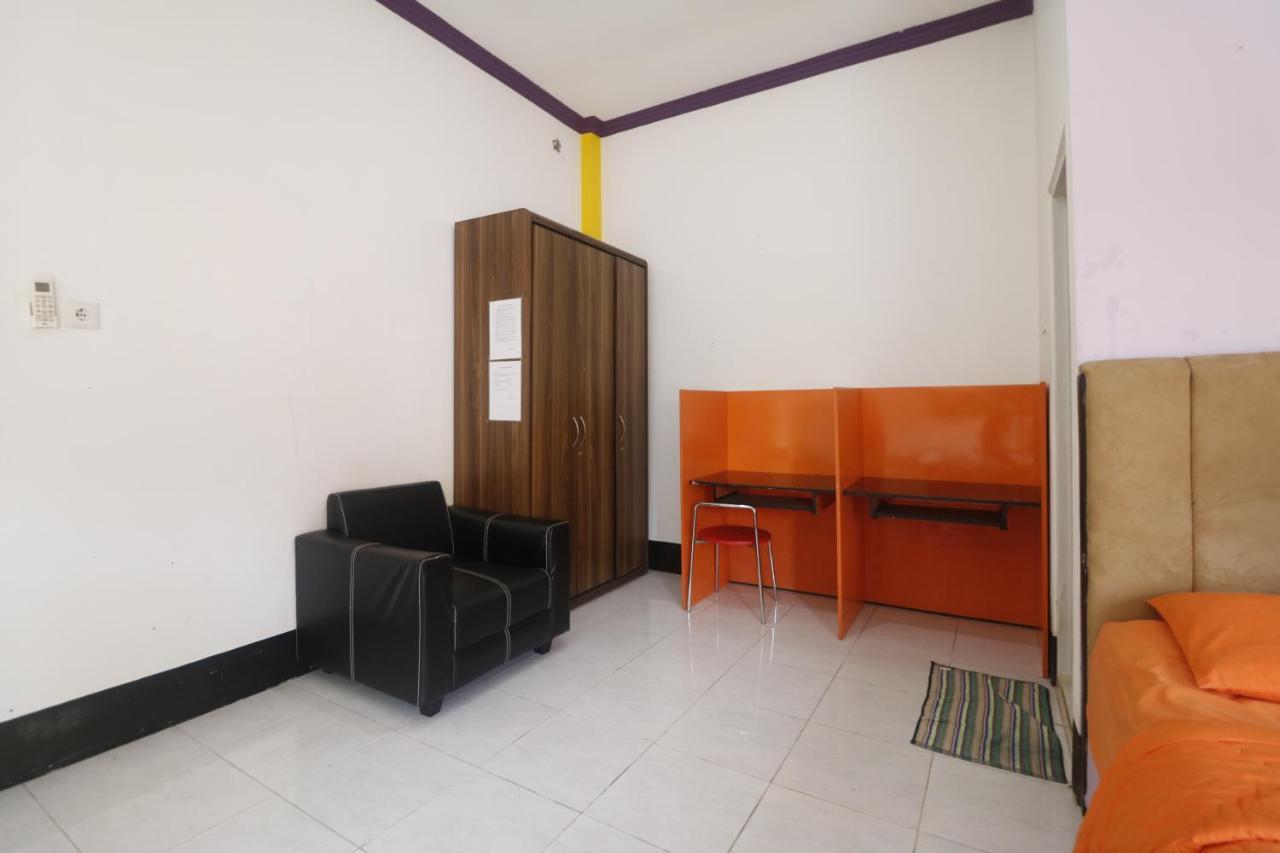 Hotel Reddoorz Syariah Near Bscc Dome Balikpapan  Exterior foto